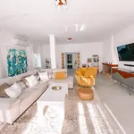 Villa Aivy Costa Teguise