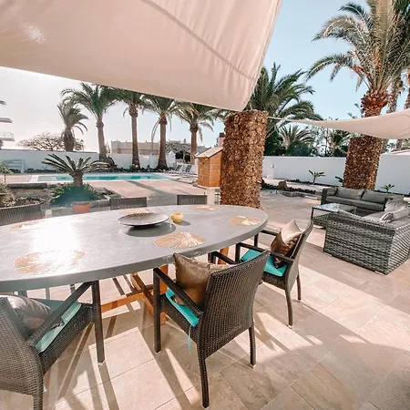 Aivy * Costa Teguise