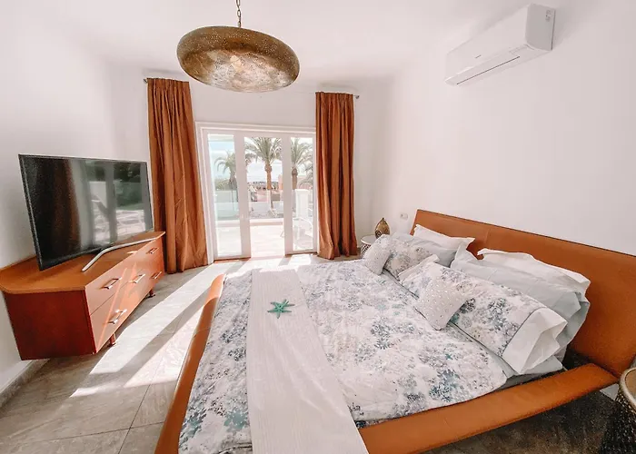 Aivy * Costa Teguise